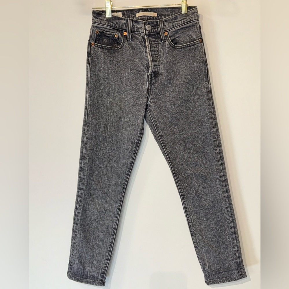 LEVI'S Women's 'Wedgie' Straight Leg Jeans - 24